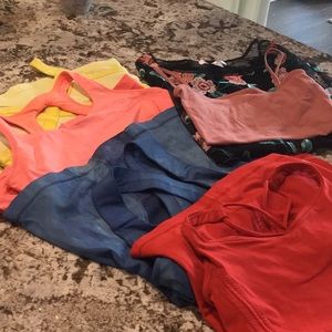 20$ XS-S 4 Lululemon & 2 bonus + 1 surprise